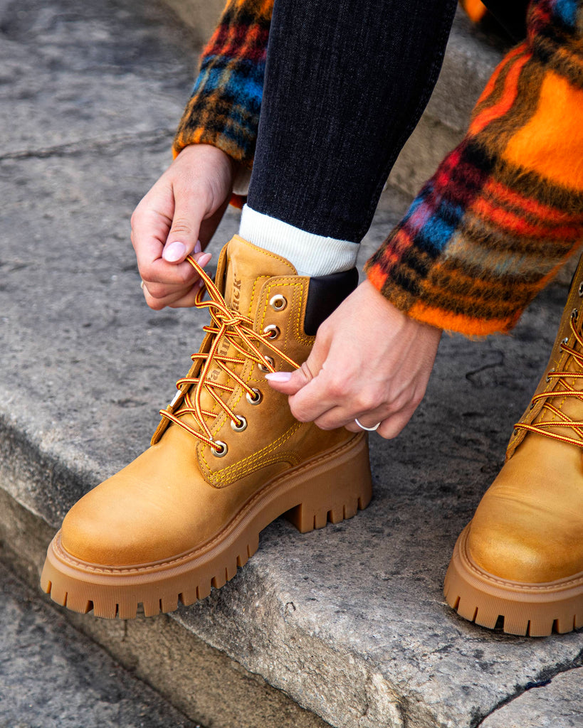 Cleo botas de piel con forro interior de piel. vintage