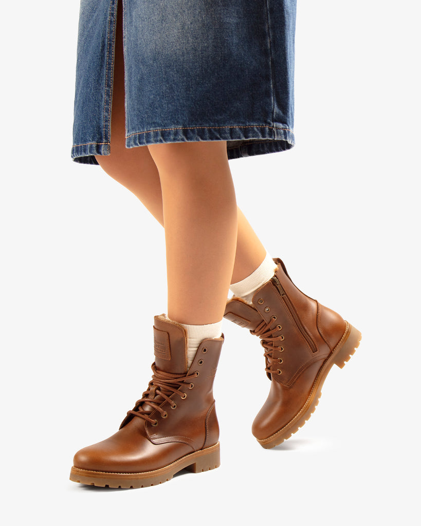 Frisia botas de piel con forro interior de pelo. camel