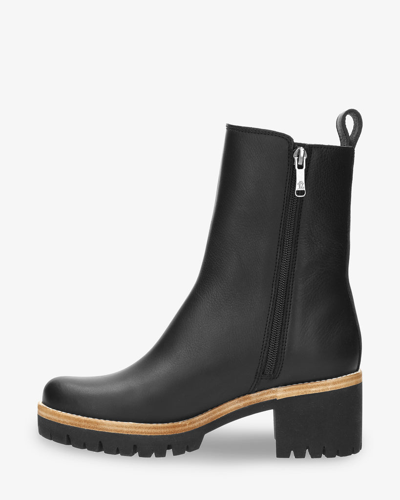 Polet botas de piel con forro interior de piel. negro